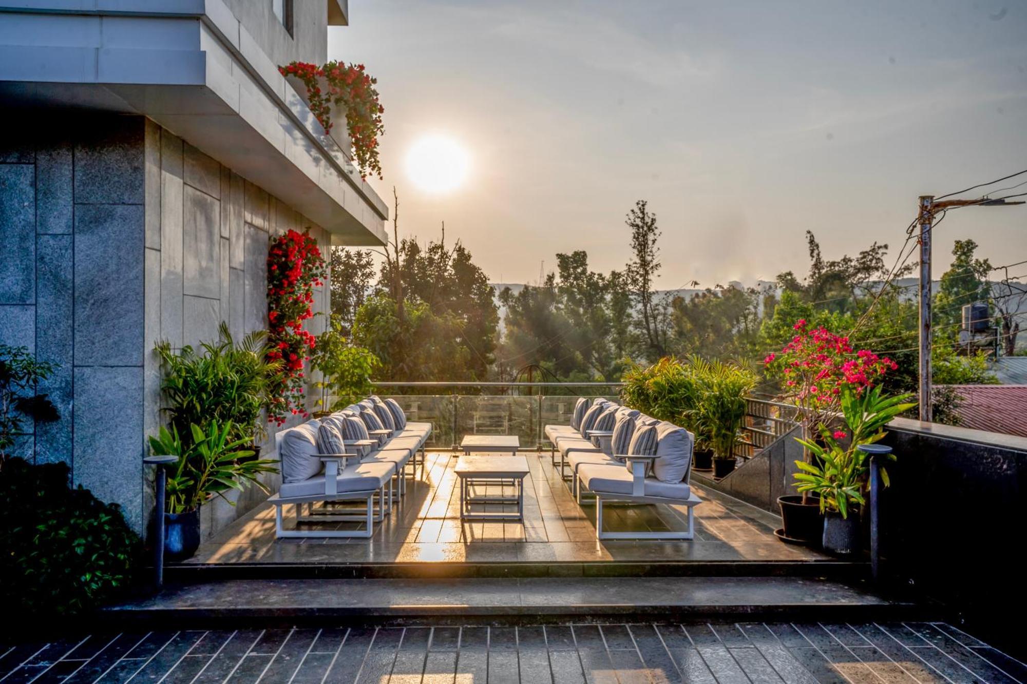 Leela Resort Mahābaleshwar Exterior foto